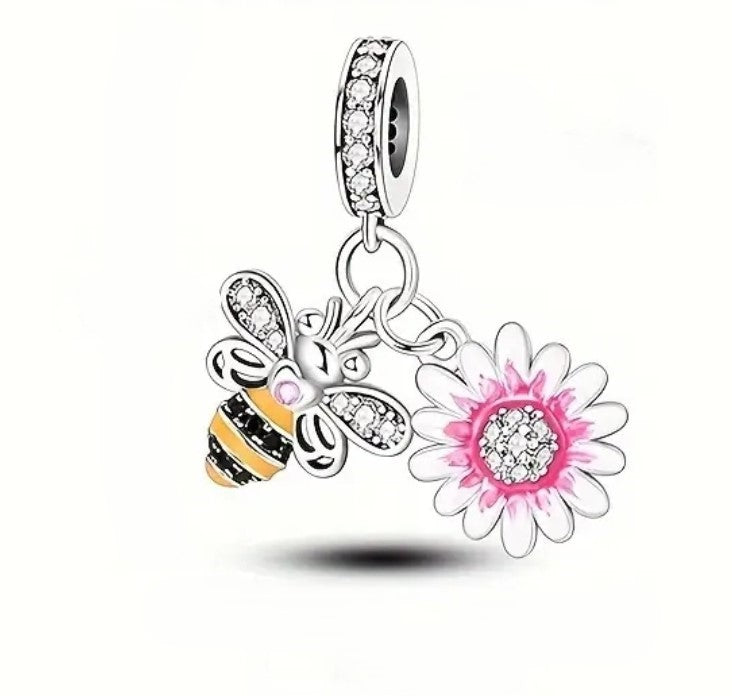Bee & Daisy Charm - Compatible with Pandora Bracelets