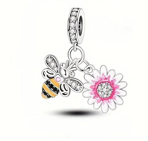 Bee & Daisy Charm - Compatible with Pandora Bracelets